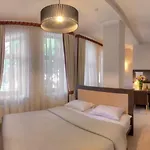 Boutique Palais Royal 3*