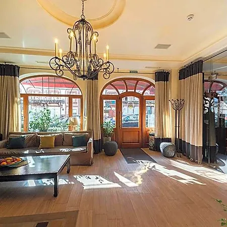 Boutique Palais Royal 3*