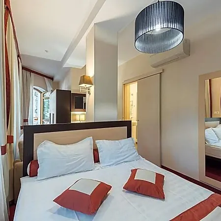 Boutique Palais Royal 3*