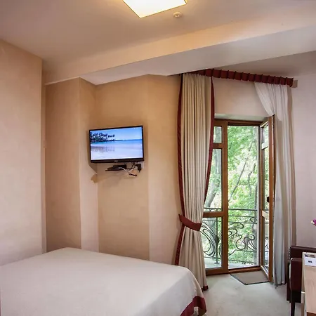 Boutique Palais Royal Odessa