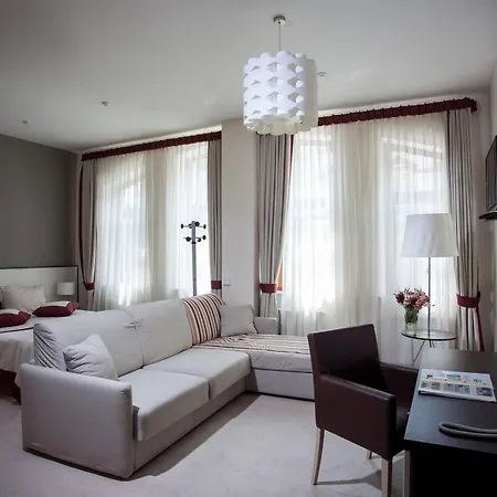 Boutique Palais Royal Hotel