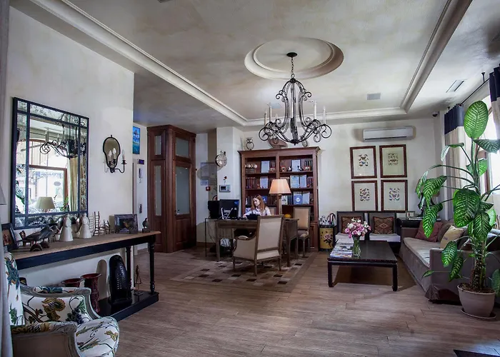 Boutique Palais Royal 3*