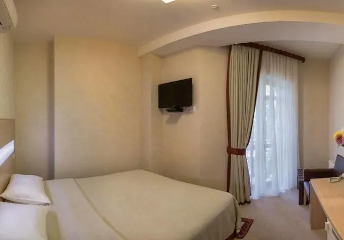 Ξενοδοχείο Boutique Palais Royal 3*