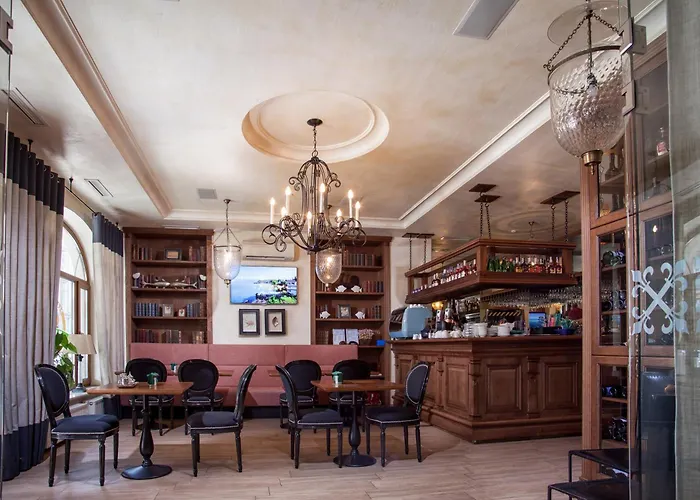 Ξενοδοχείο Boutique Palais Royal 3*