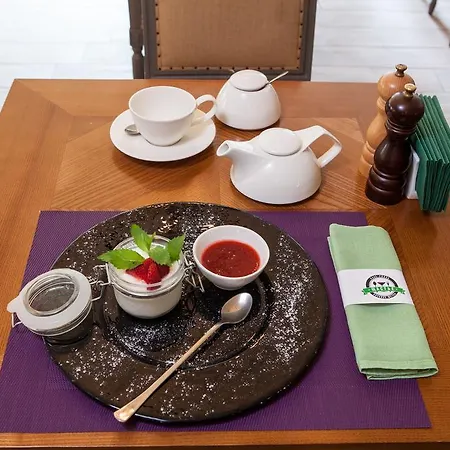 Boutique Palais Royal Hotel