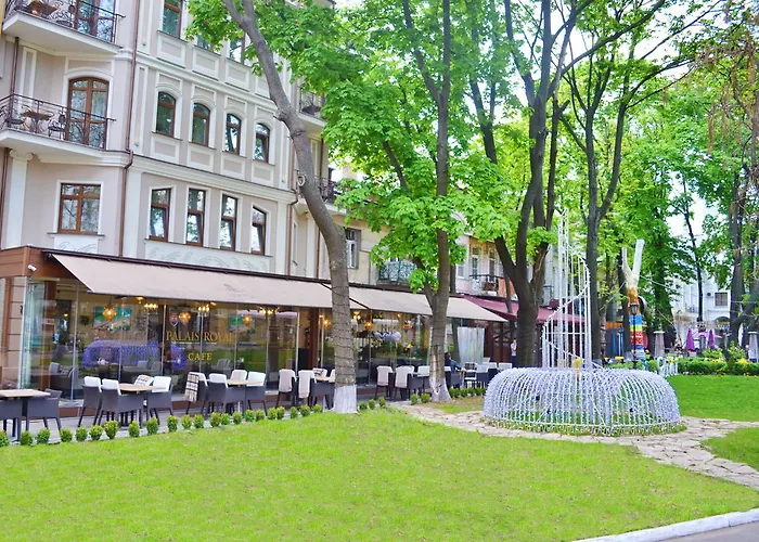 Hotell Boutique Palais Royal 3*