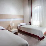 Boutique Palais Royal Hotel