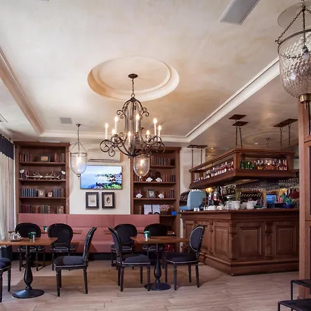 Ξενοδοχείο Boutique Palais Royal 3*
