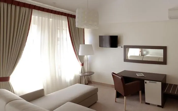 Boutique Palais Royal Hotel 3*