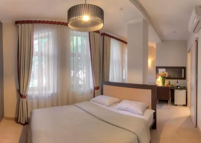 Boutique Palais Royal 3*